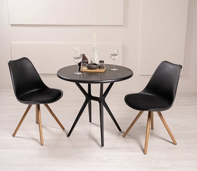 Пластиковые столы